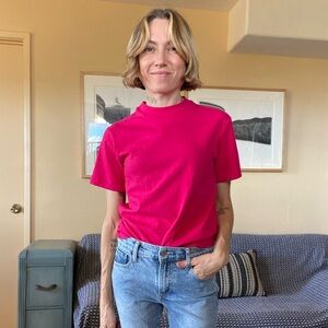 Magenta Hanes “BEEFY” Tee 🩷🩷🩷